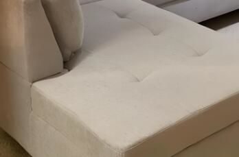 清潔布藝沙發(fā)這種家具的時候，要注意什么呢？