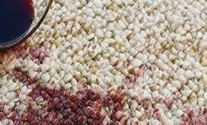 地毯上沾上了污漬，該怎么處理呢？